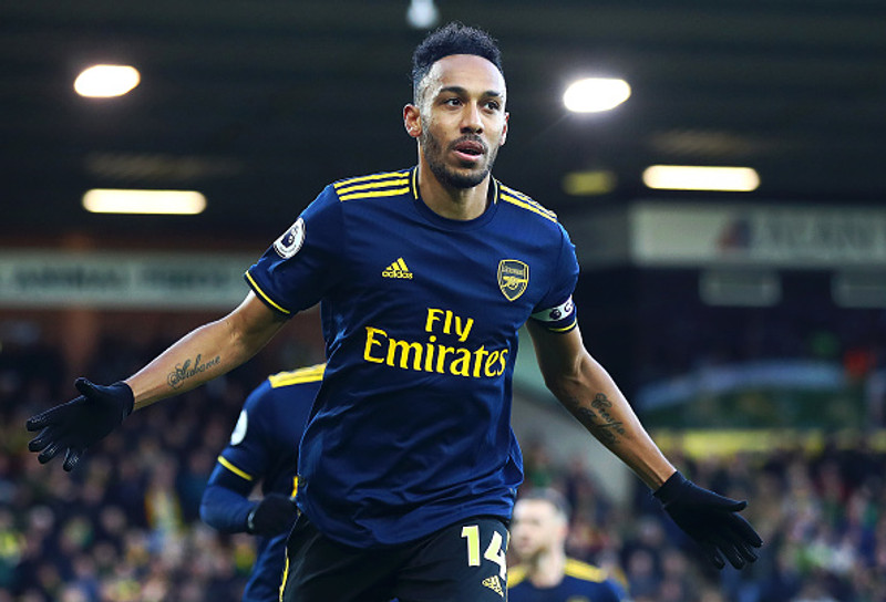Markavél, sá sneggsti til að skora fimmtíu mörk fyrir Arsenal.