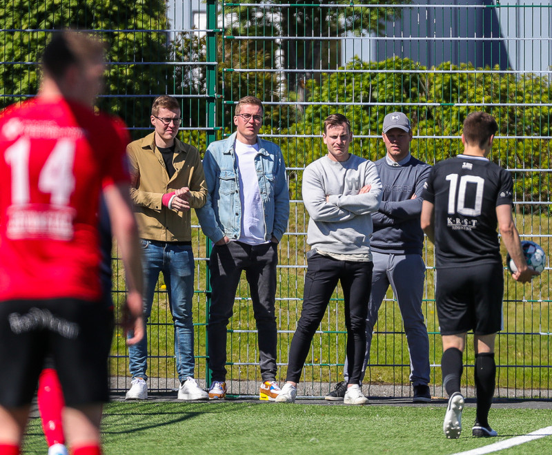 Myndaveisla: Kári sló KV út úr bikarnum