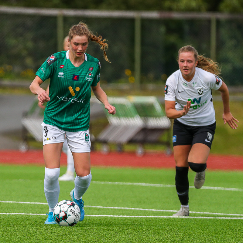 Karólína Lea skrifar undir hjá Bayern