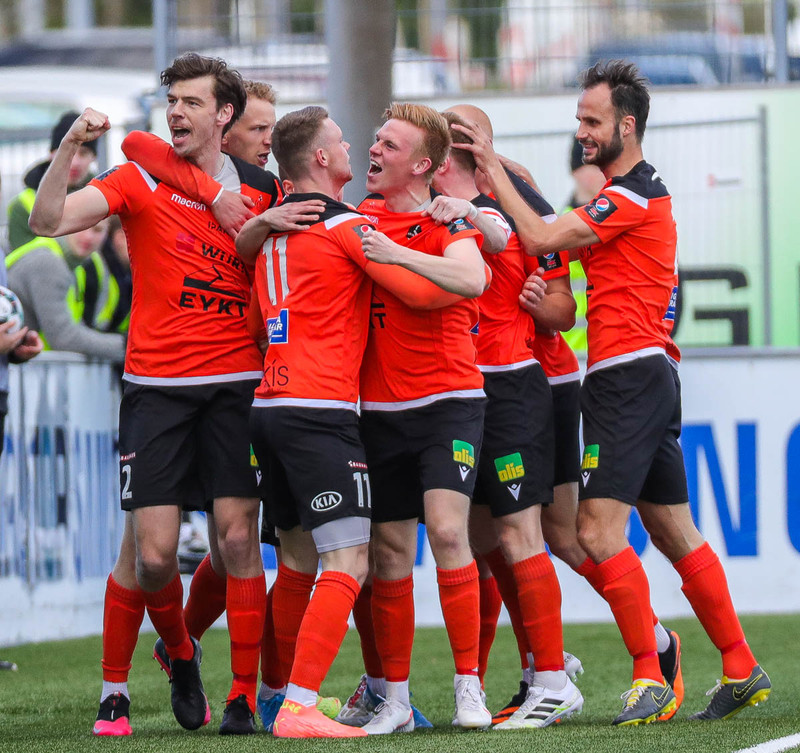 Fylkismenn að fá Englending