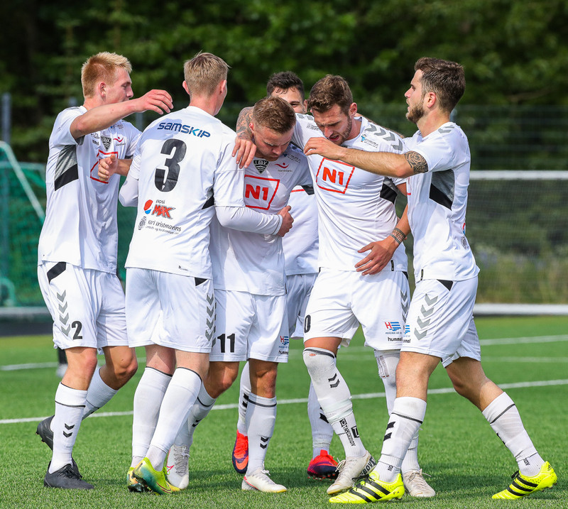 ÍBV áfram í 8-liða úrslit.