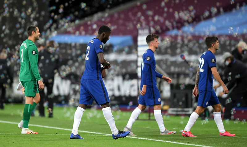 England: West Ham sigraði Chelsea í fjörugum leik