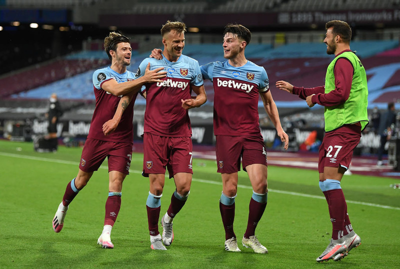 England: West Ham sigraði Chelsea í fjörugum leik