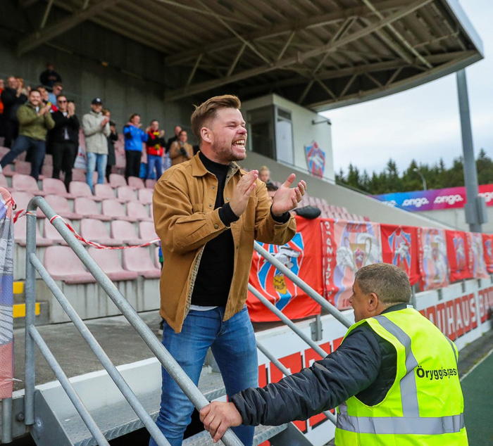 Arnar Már Guðjónsson byrjar hjá ÍA.