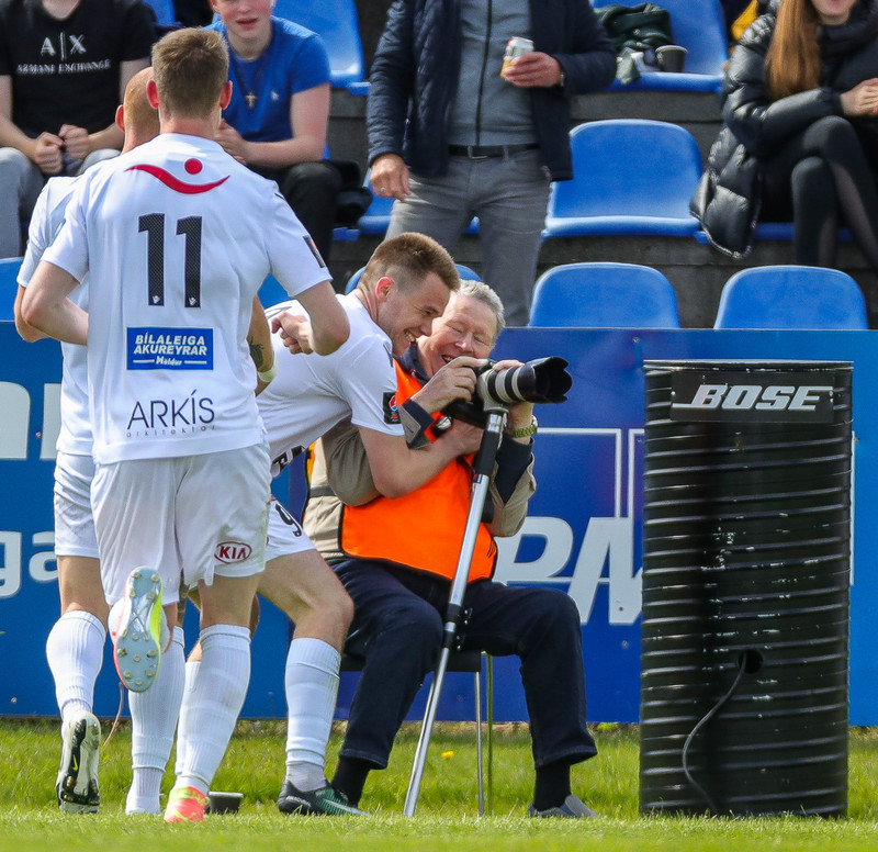 Fylkismenn fögnuðu með ljósmyndaranum þaulreynda