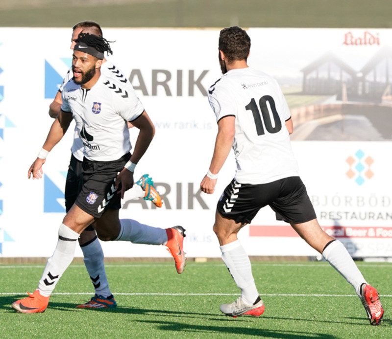 Þrír lykilmenn framlengja við KF