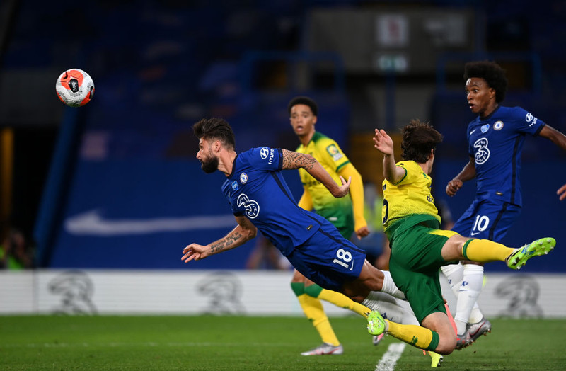 Olivier Giroud stangaði boltann í netið