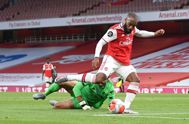Lacazette jafnar leikinn.