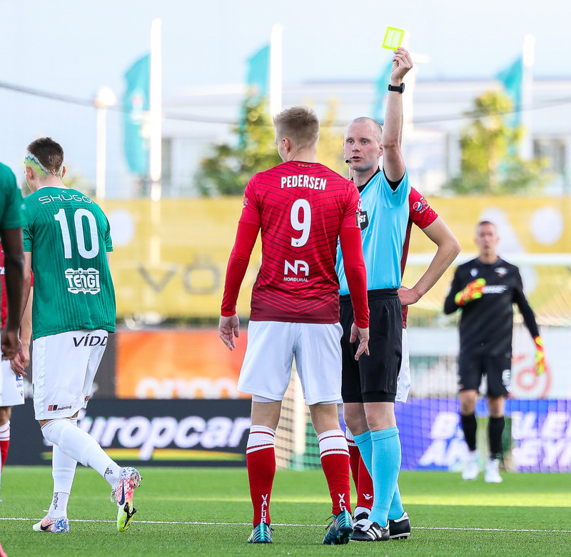 Myndaveisla: Valur vann stórleik við Blika