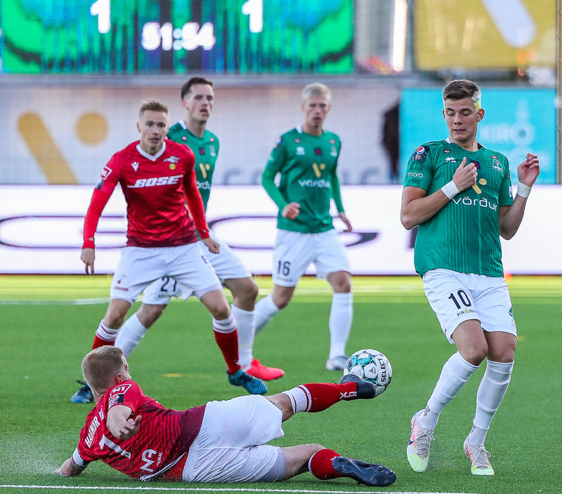Myndaveisla: Valur vann stórleik við Blika