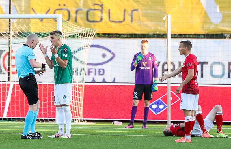 Myndaveisla: Valur vann stórleik við Blika