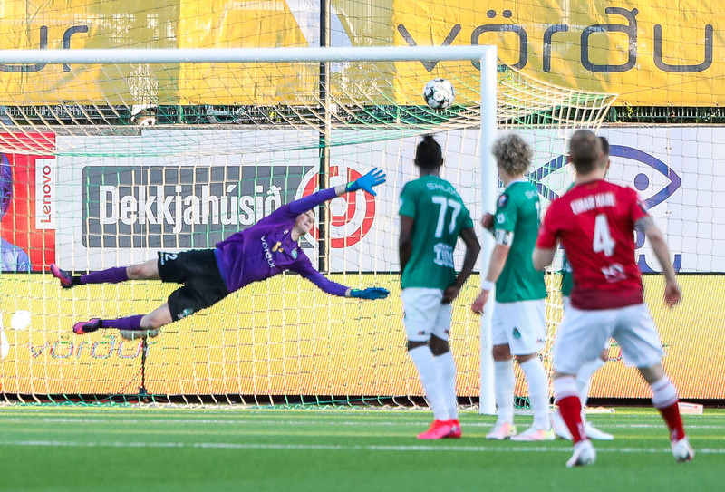 Myndaveisla: Valur vann stórleik við Blika