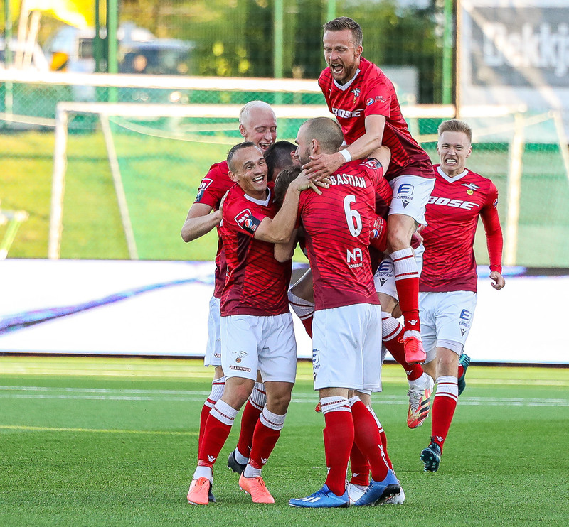 Myndaveisla: Valur vann stórleik við Blika