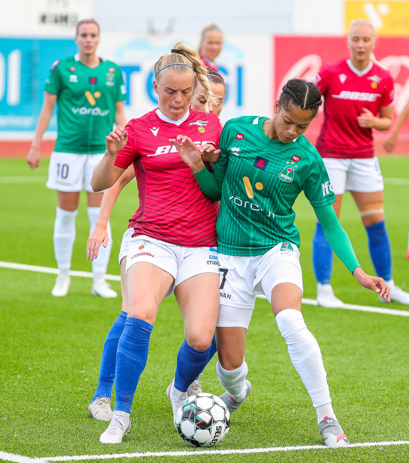 Guðný Árnadóttir og Sveindís Jane Jónsdóttir.