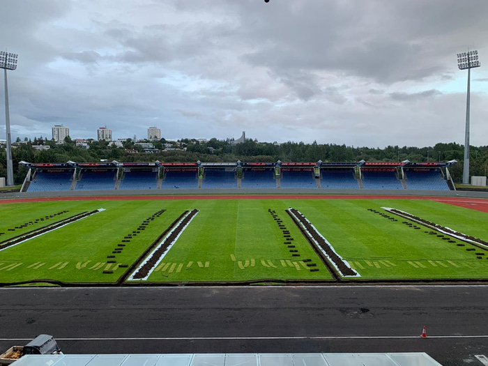 Frá Laugardalsvelli í gær.