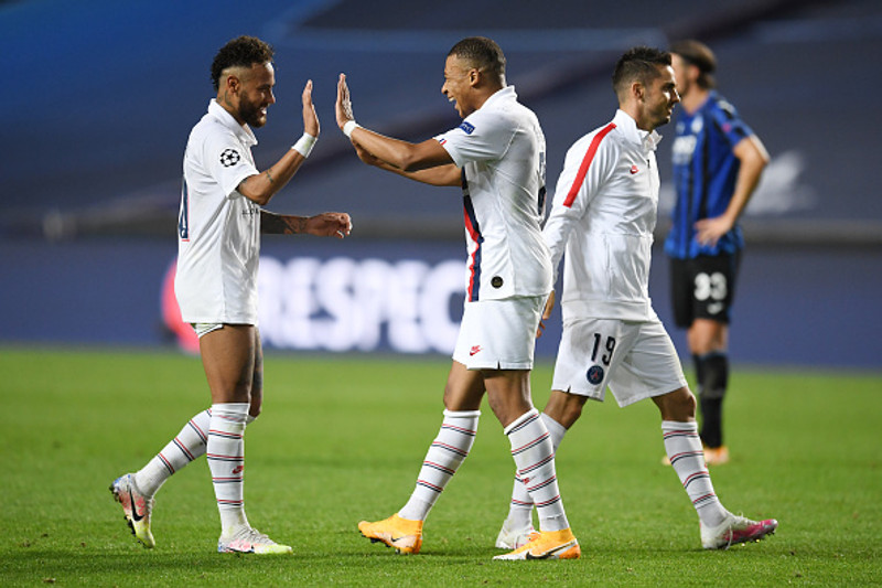 Vítamínsprauta fyrir Neymar þegar Mbappe kom inn á