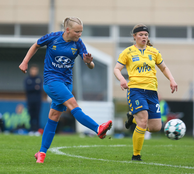 Emelía Óskarsdóttir.