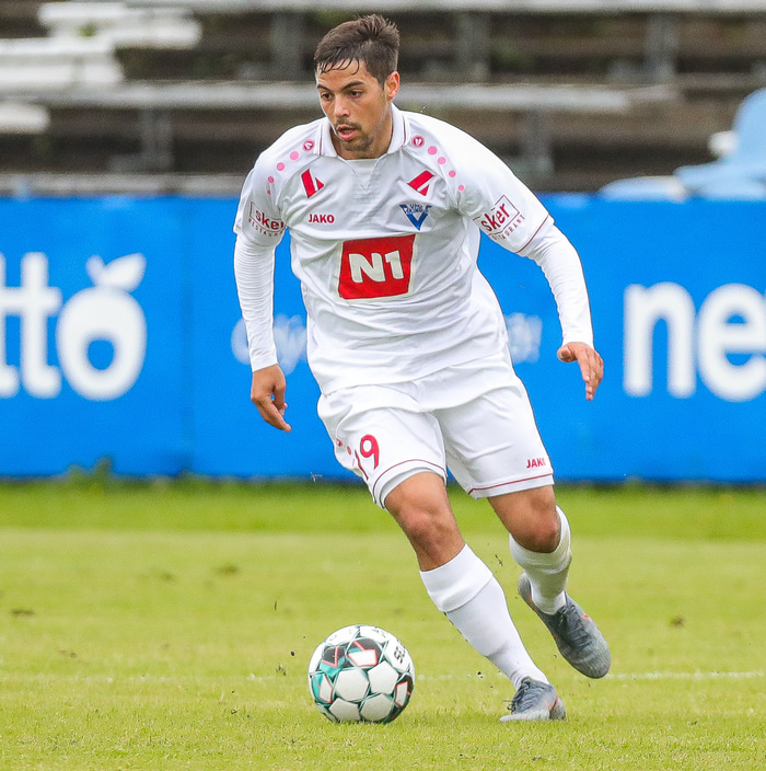 Gaui var svekktur að Sveinn Elías Jónsson hafi ekki fengið gult spjald fyrir brot á Gonza.