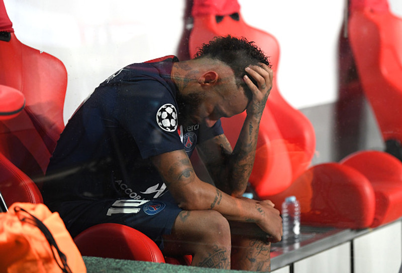 Frakkland: Neymar fékk rautt í naumum sigri PSG