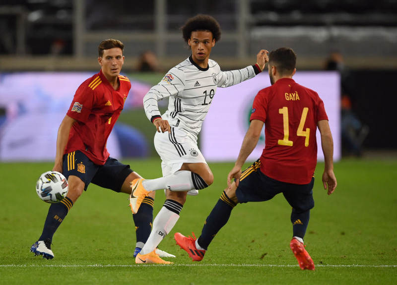 Leroy Sane er gríðarlega snöggur.