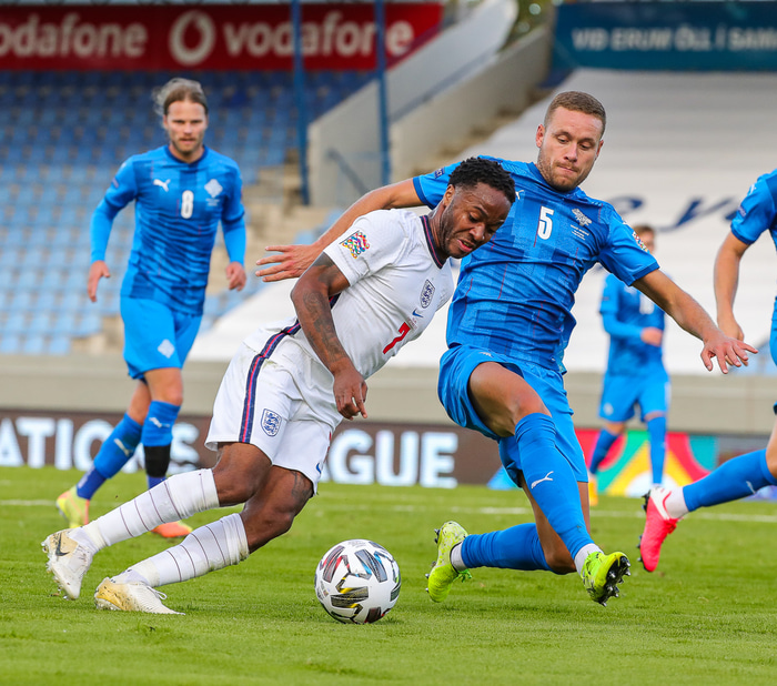 Úr leik Íslands og Englands á dögunum.