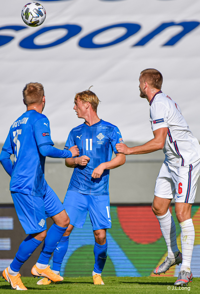Myndaveisla frá tapinu gegn Englandi á laugardaginn