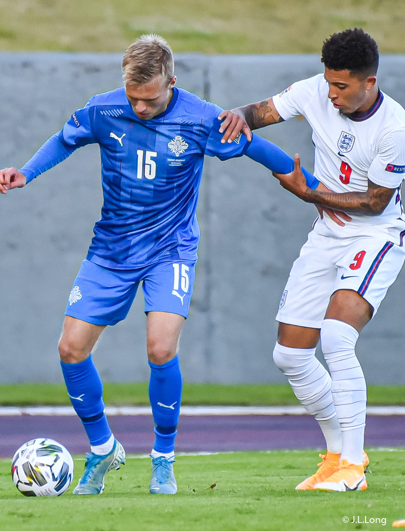 Myndaveisla frá tapinu gegn Englandi á laugardaginn