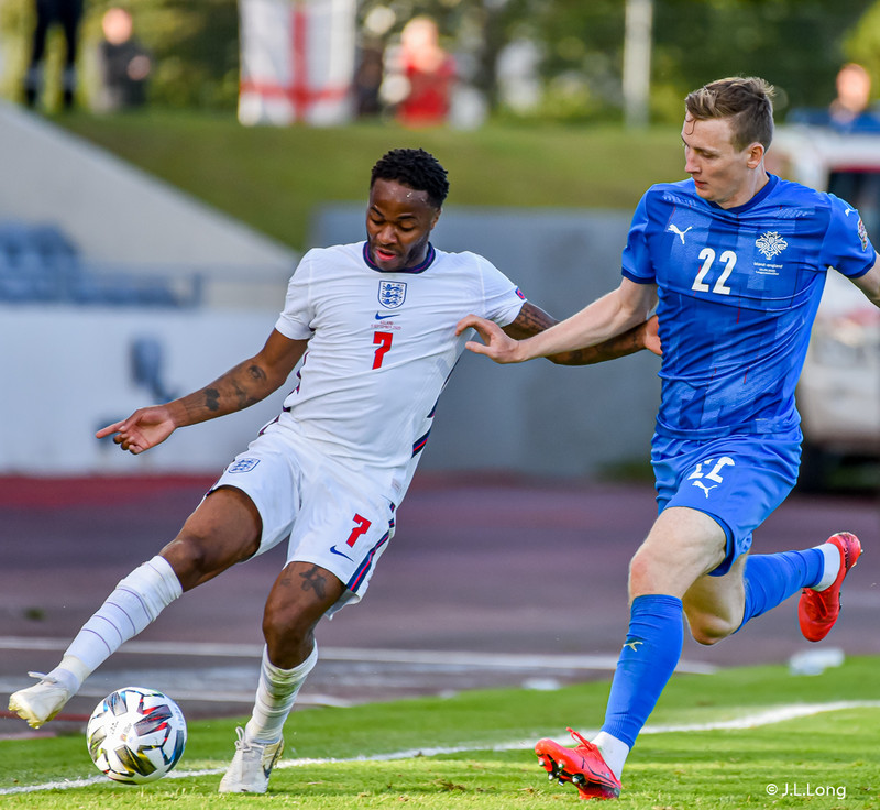 Myndaveisla frá tapinu gegn Englandi á laugardaginn
