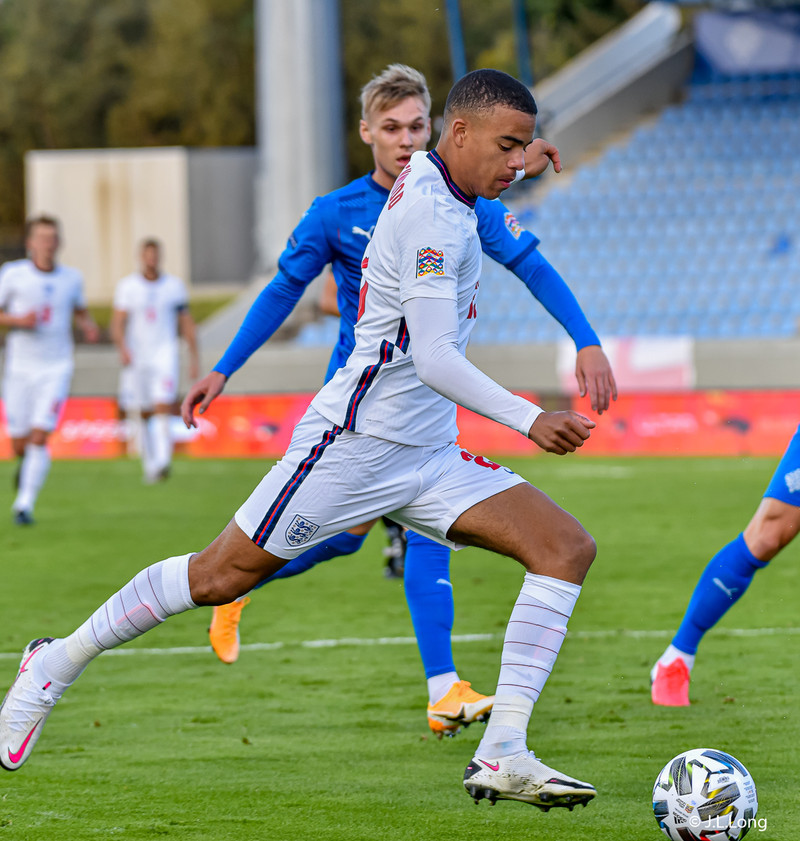 Myndaveisla frá tapinu gegn Englandi á laugardaginn