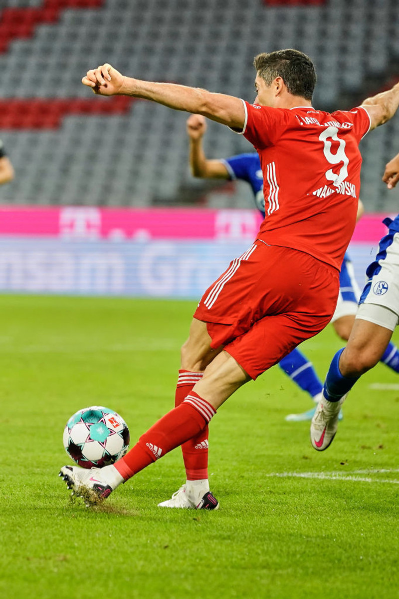 Sjáðu frábæra rabona stoðsendingu Lewandowski í gær