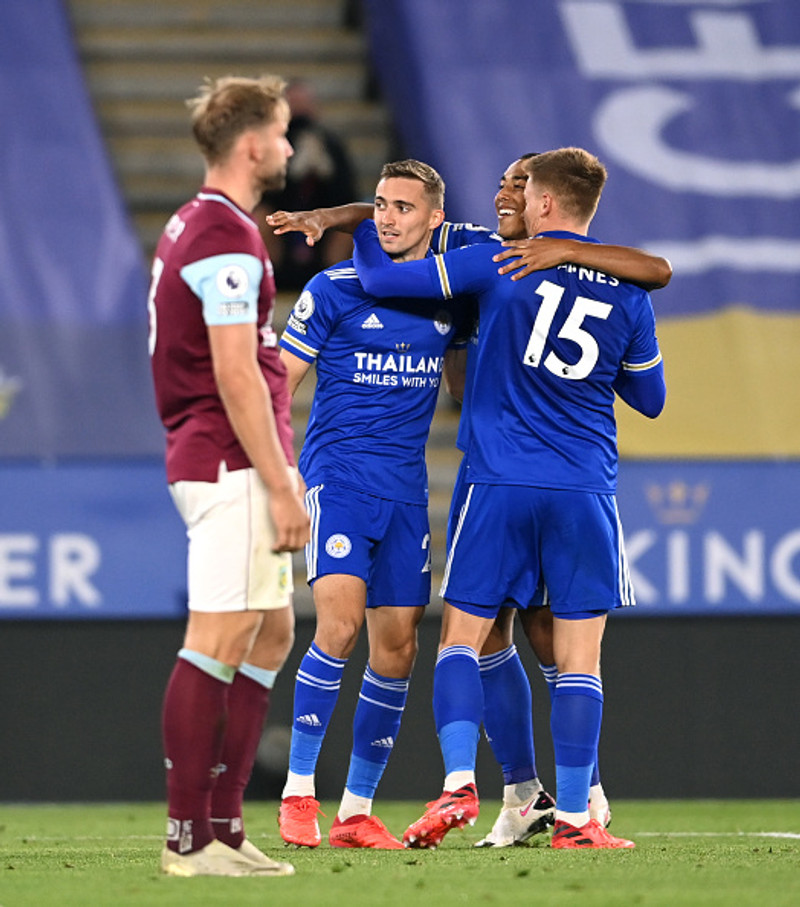 England í dag - Leicester getur jafnað toppliðin