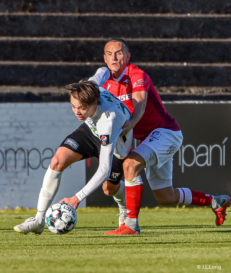 Myndaveisla: Valur vann FH í Krikanum í toppslag