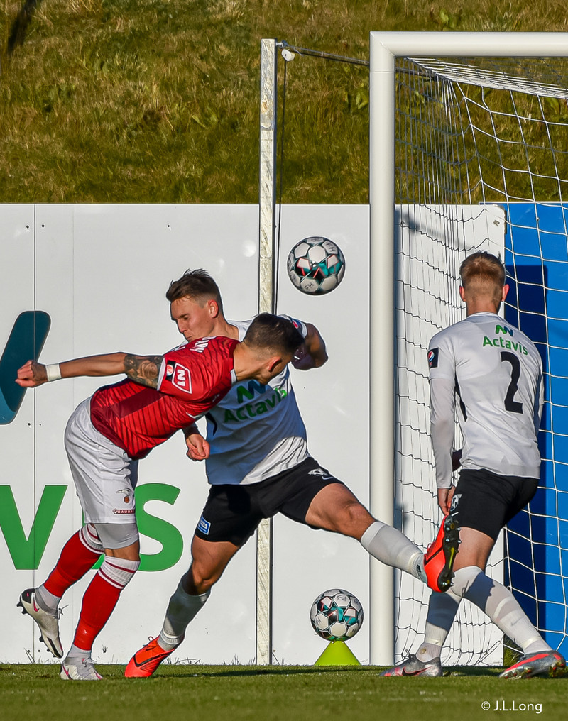 Myndaveisla: Valur vann FH í Krikanum í toppslag