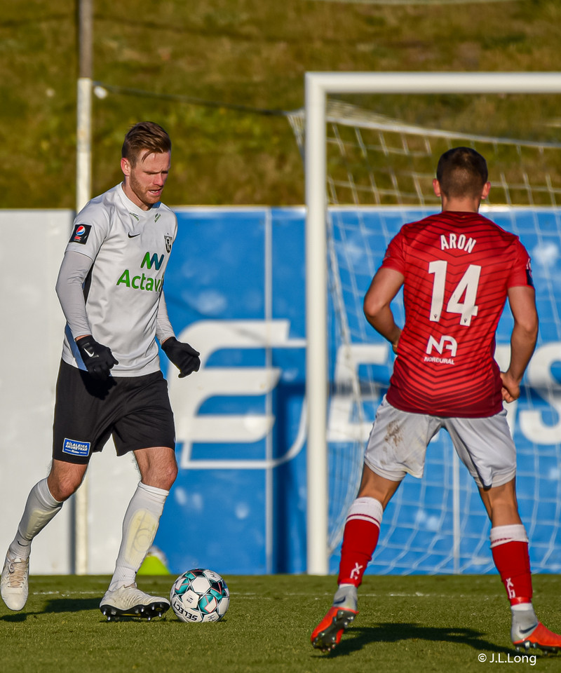 Myndaveisla: Valur vann FH í Krikanum í toppslag