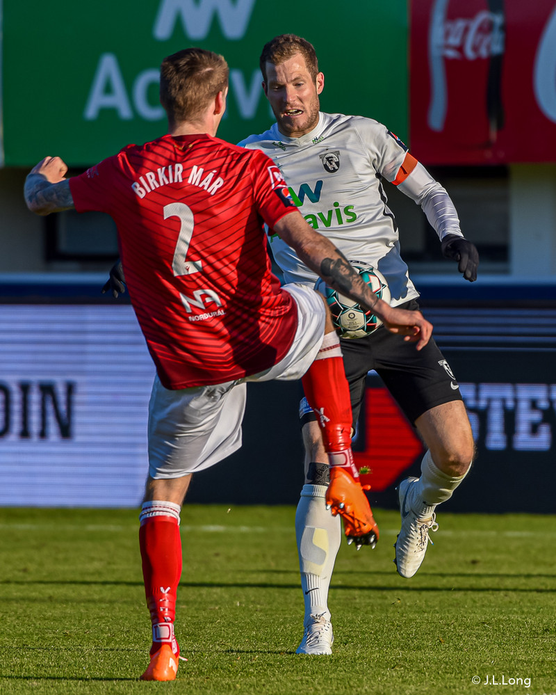 Myndaveisla: Valur vann FH í Krikanum í toppslag