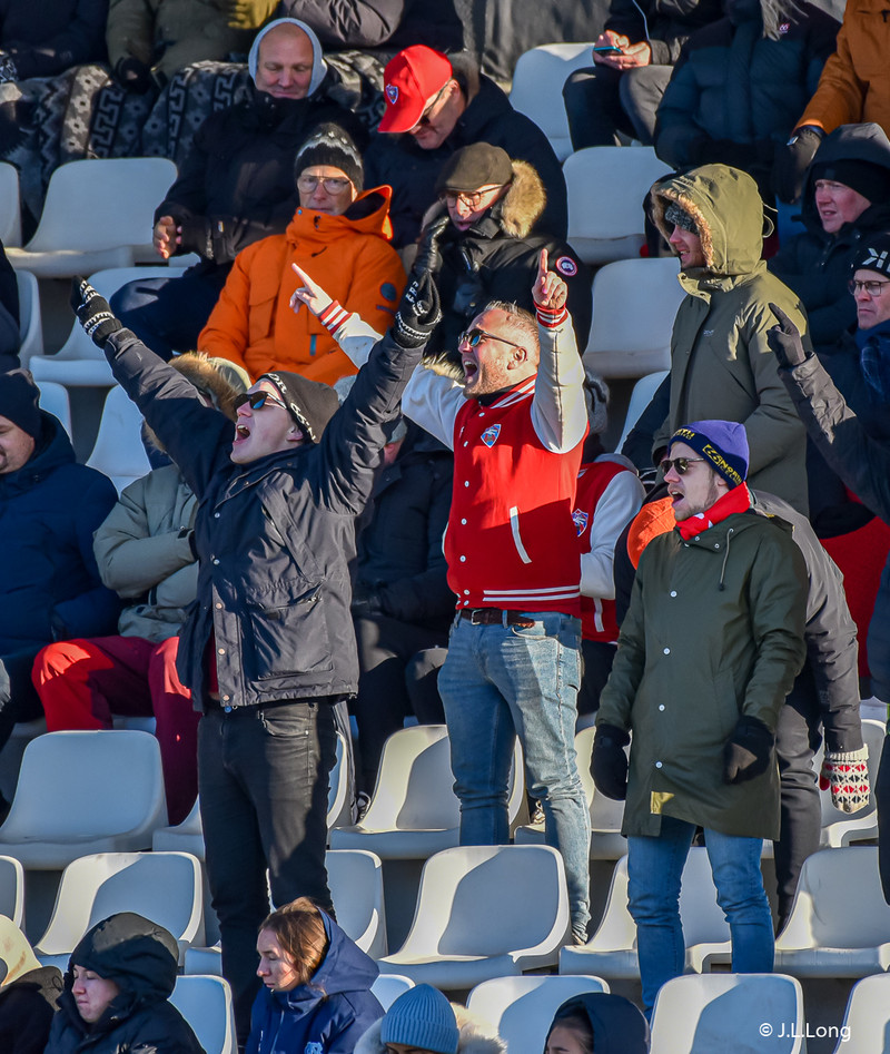 Myndaveisla: Valur vann FH í Krikanum í toppslag