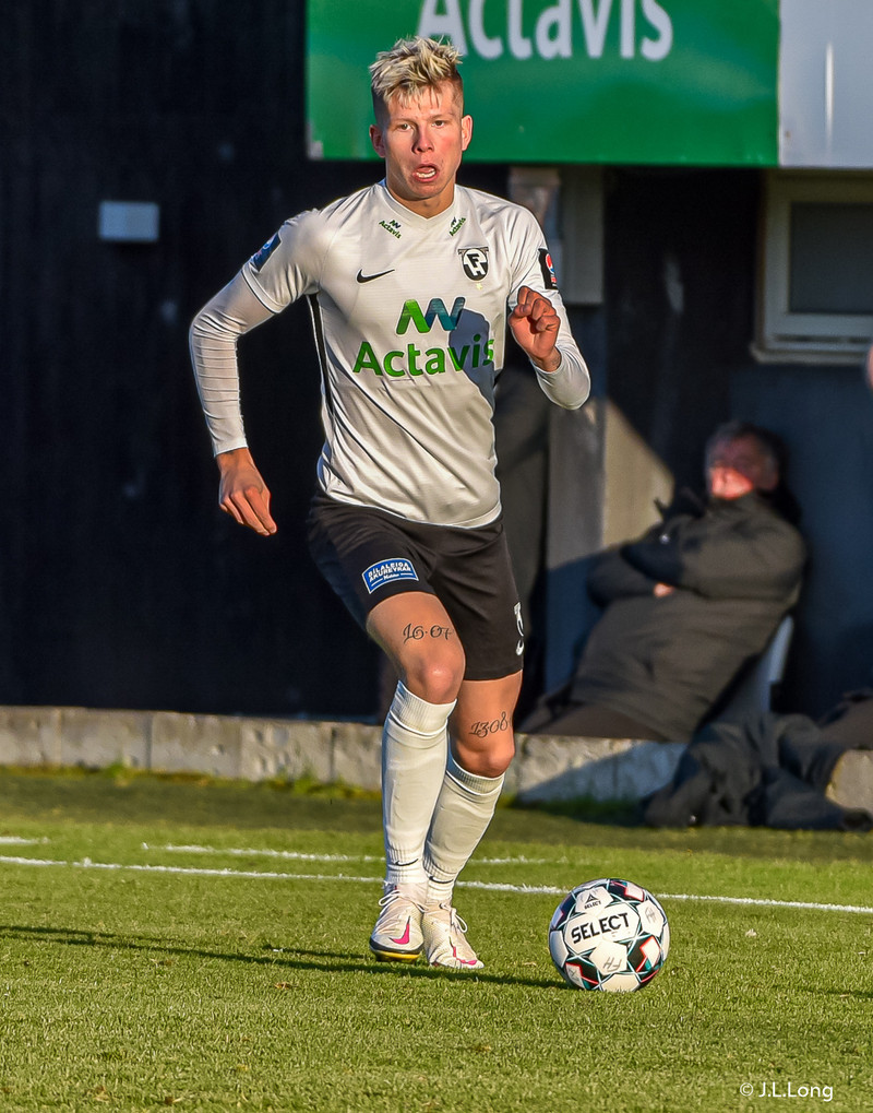 Myndaveisla: Valur vann FH í Krikanum í toppslag