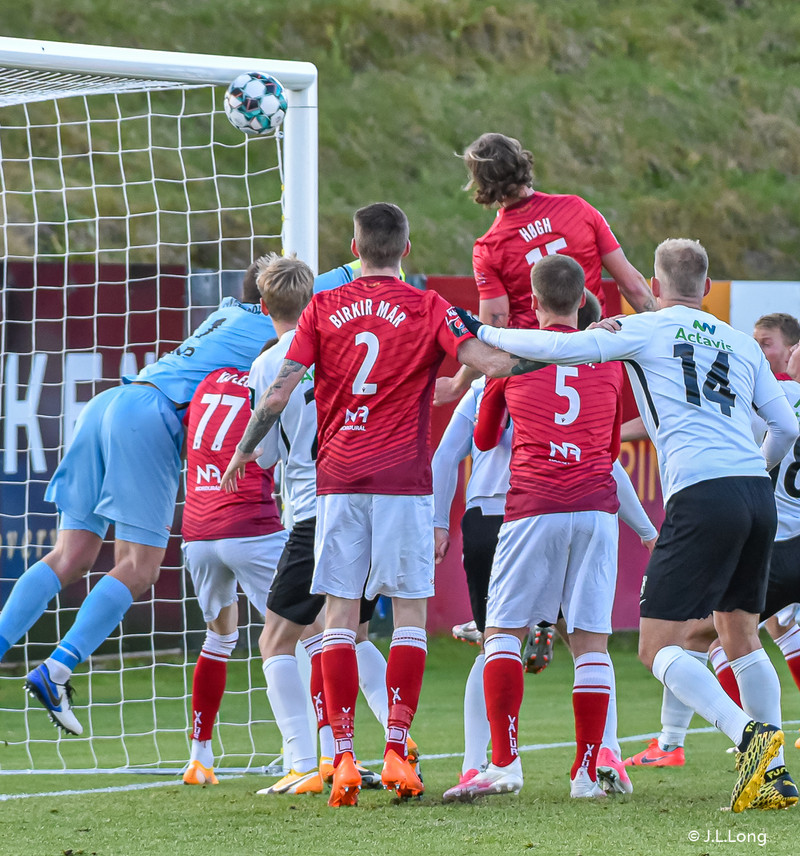 Myndaveisla: Valur vann FH í Krikanum í toppslag