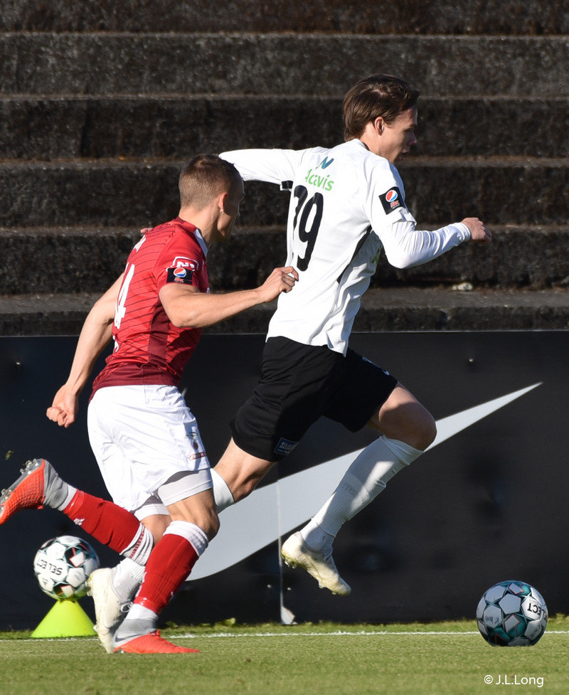 Myndaveisla: Valur vann FH í Krikanum í toppslag