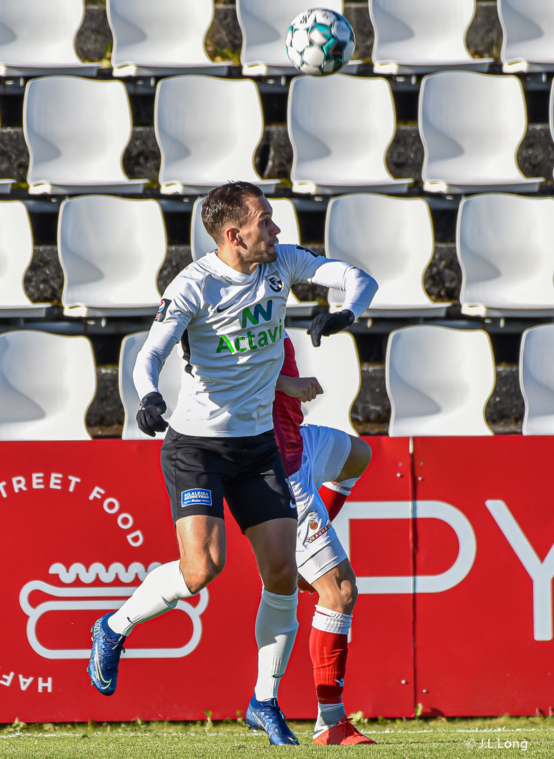 Myndaveisla: Valur vann FH í Krikanum í toppslag