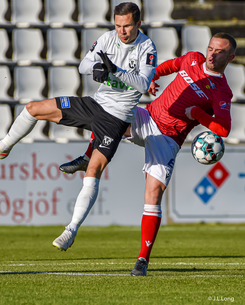 Myndaveisla: Valur vann FH í Krikanum í toppslag
