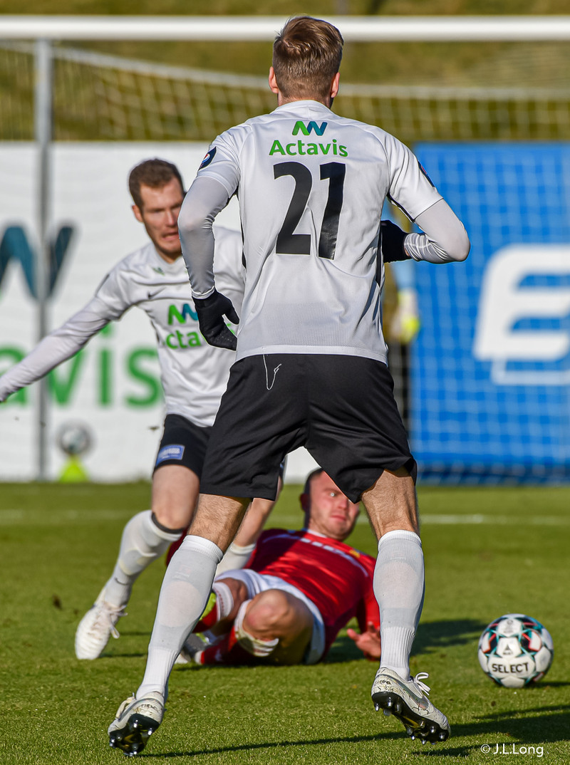 Myndaveisla: Valur vann FH í Krikanum í toppslag