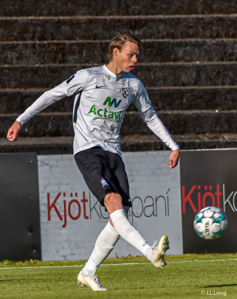 Myndaveisla: Valur vann FH í Krikanum í toppslag