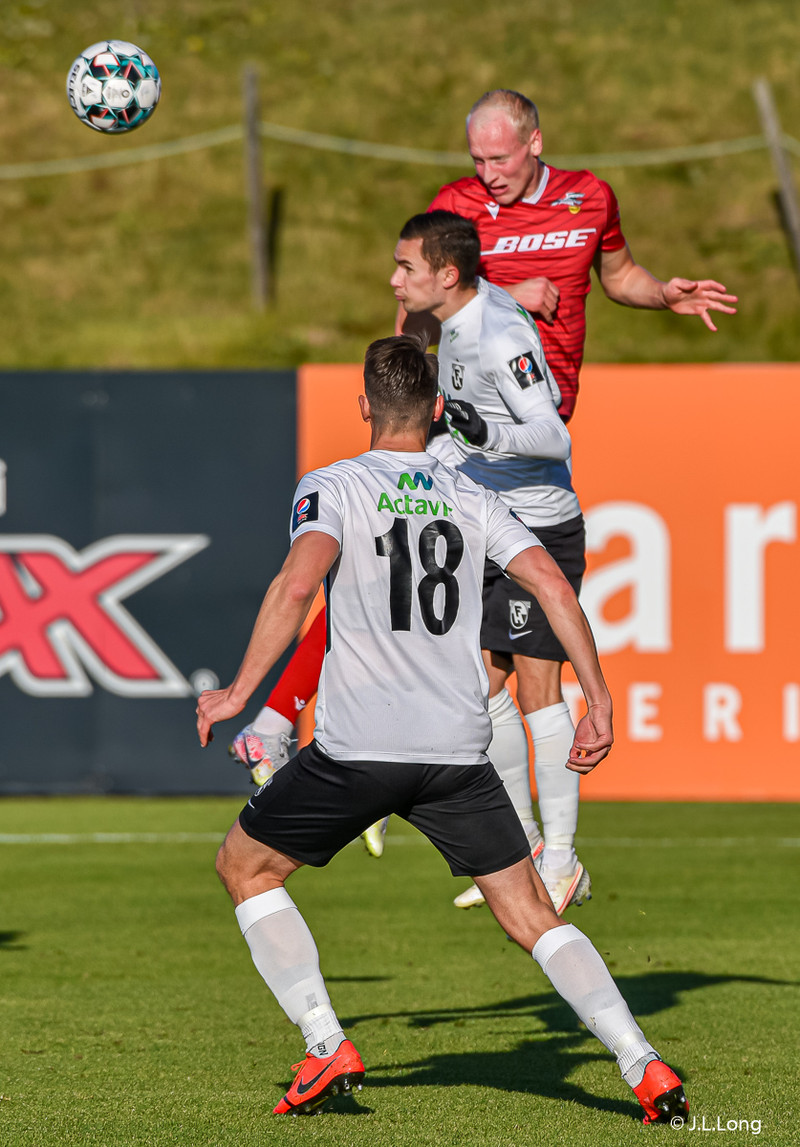 Myndaveisla: Valur vann FH í Krikanum í toppslag