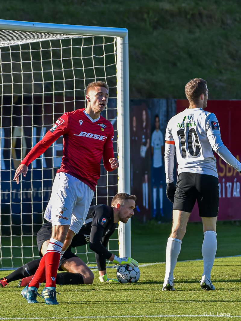 Myndaveisla: Valur vann FH í Krikanum í toppslag