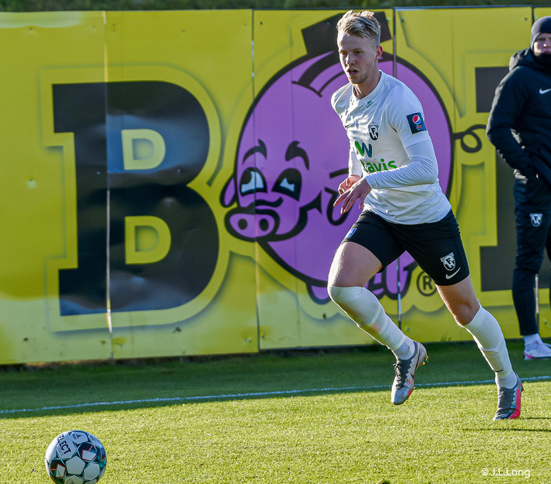 Myndaveisla: Valur vann FH í Krikanum í toppslag