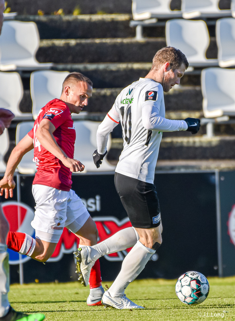 Myndaveisla: Valur vann FH í Krikanum í toppslag