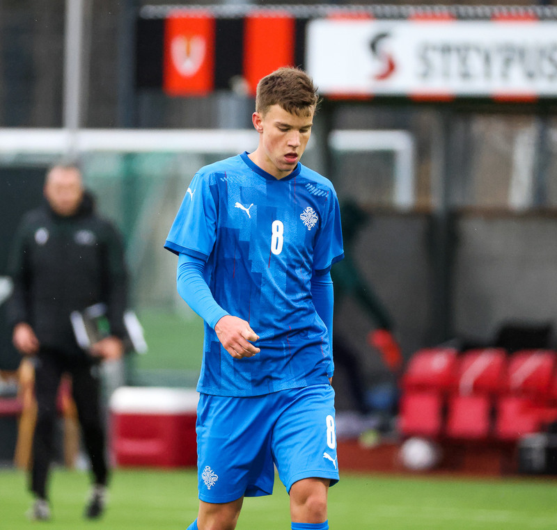 Andri er U21 landsliðsmaður.