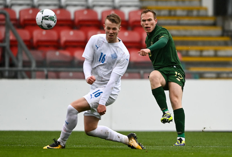 EM U21: Dramatískt sigurmark gegn tíu Írum