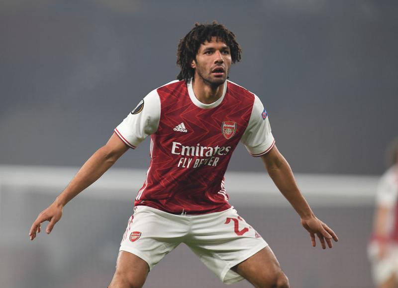 Elneny fór í hnéaðgerð og óvíst hvort hann spili meira á tímabilinu